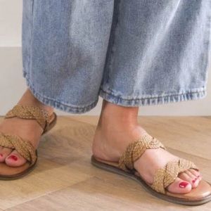 Salt + Umber Karma Sandal